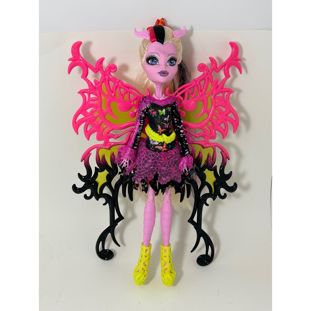 Monster High Garden Ghouls Treesa Thornwillow Doll Pink Butterfly Wings Mattel